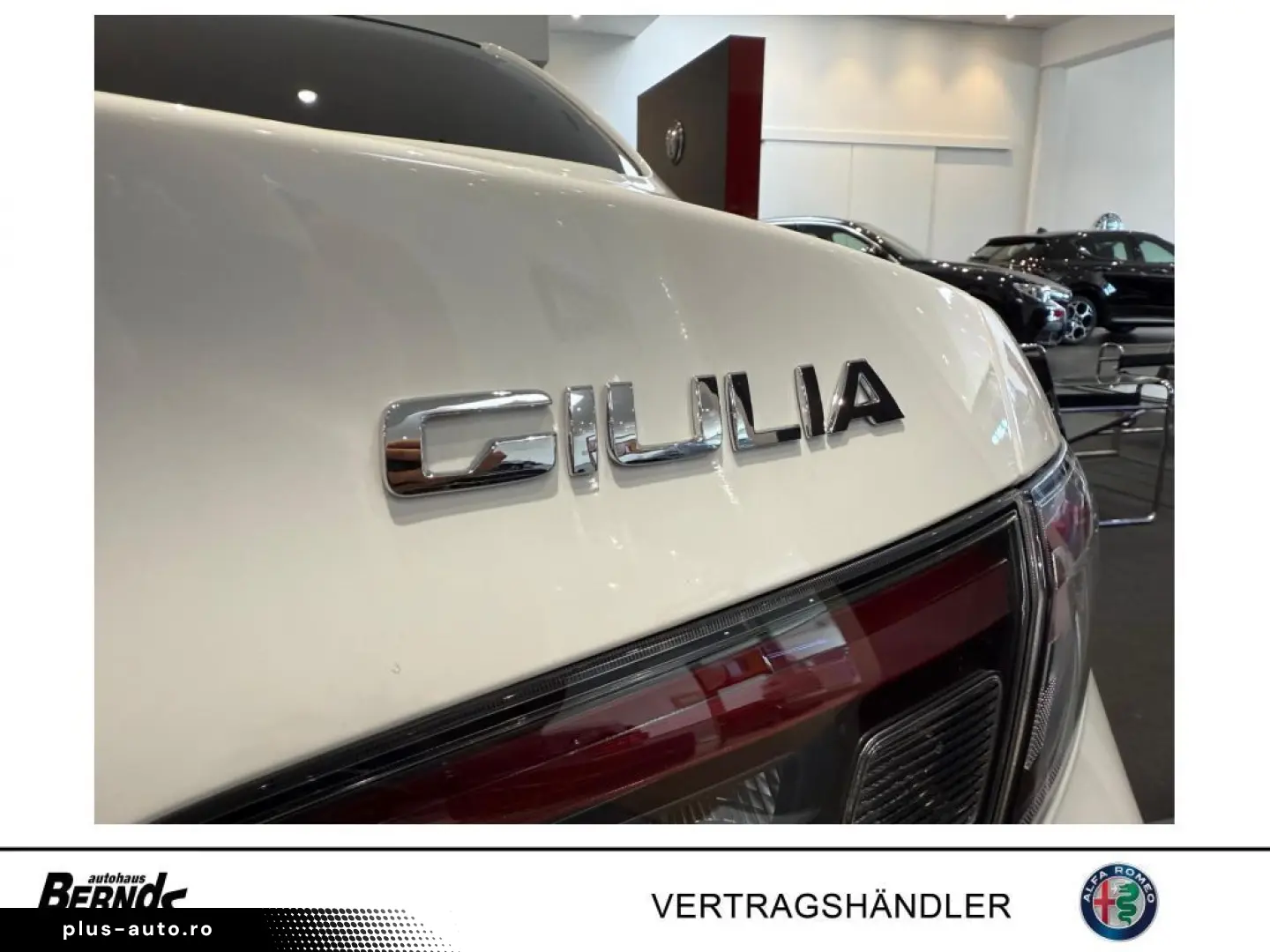 ALFA ROMEO Giulia 2.0T AT8-Q4 Veloce GLASSCHIEBEDACH TECHNO