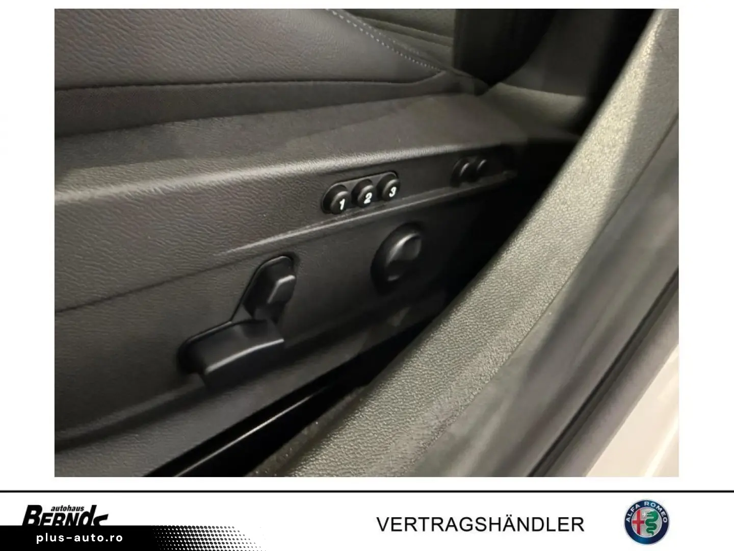 ALFA ROMEO Giulia 2.0T AT8-Q4 Veloce GLASSCHIEBEDACH TECHNO