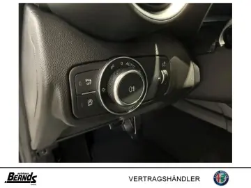 ALFA ROMEO Giulia 2.0T AT8-Q4 Veloce GLASSCHIEBEDACH TECHNO
