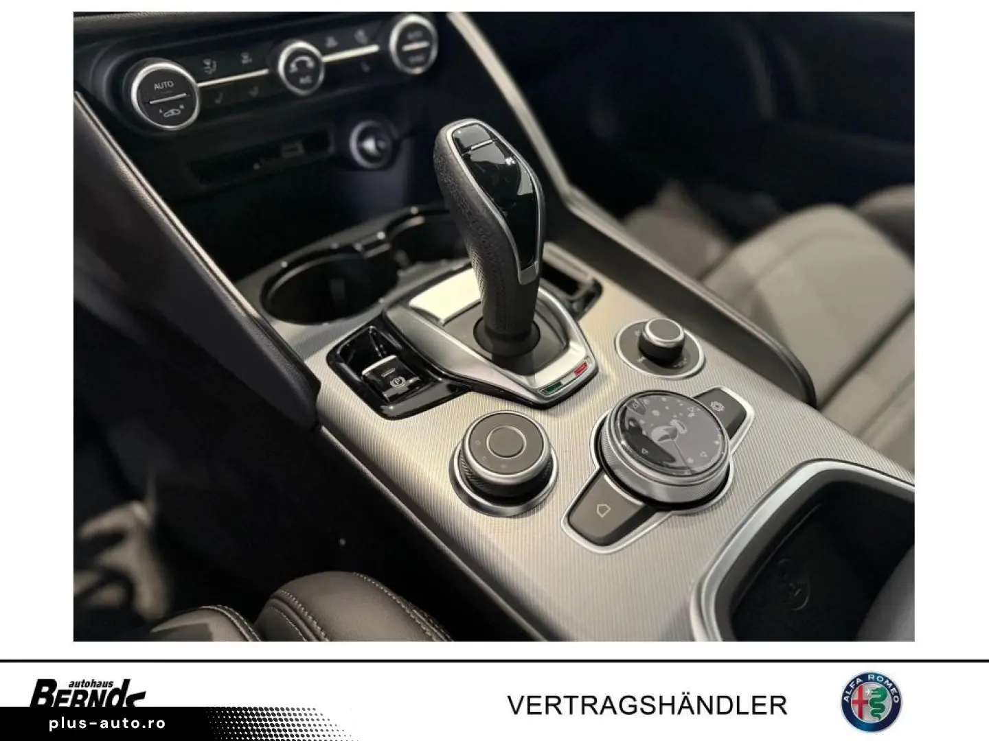 ALFA ROMEO Giulia 2.0T AT8-Q4 Veloce GLASSCHIEBEDACH TECHNO