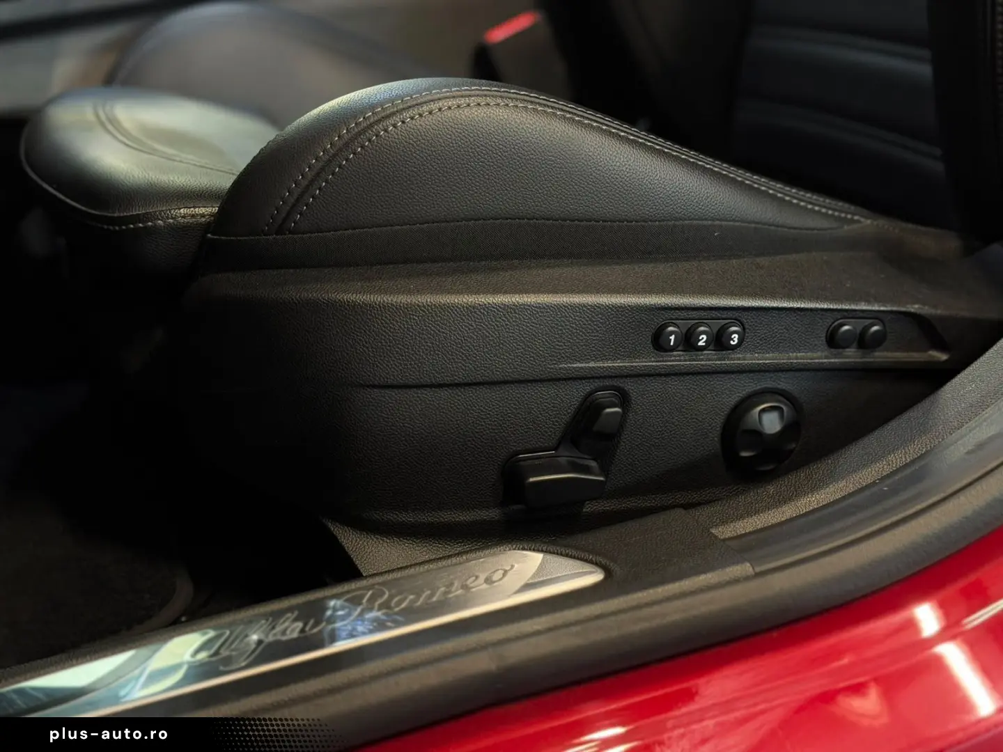 ALFA ROMEO Giulia Quadrifoglio CARBON AKRAPO H&K ACC CARPLA