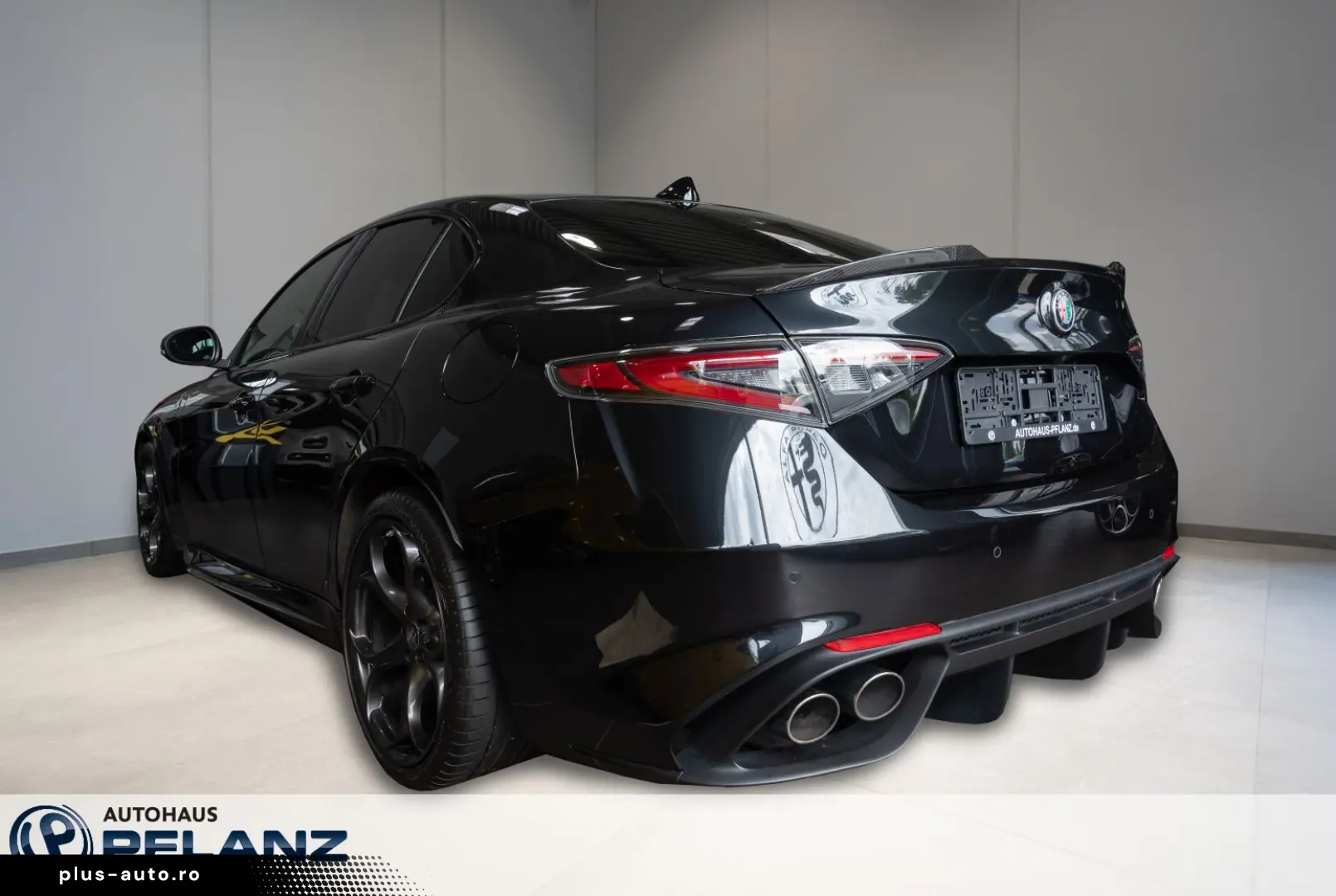 ALFA ROMEO Giulia Quadrifoglio 2.9 V6 Bi-Turbo AT8  KOMF...