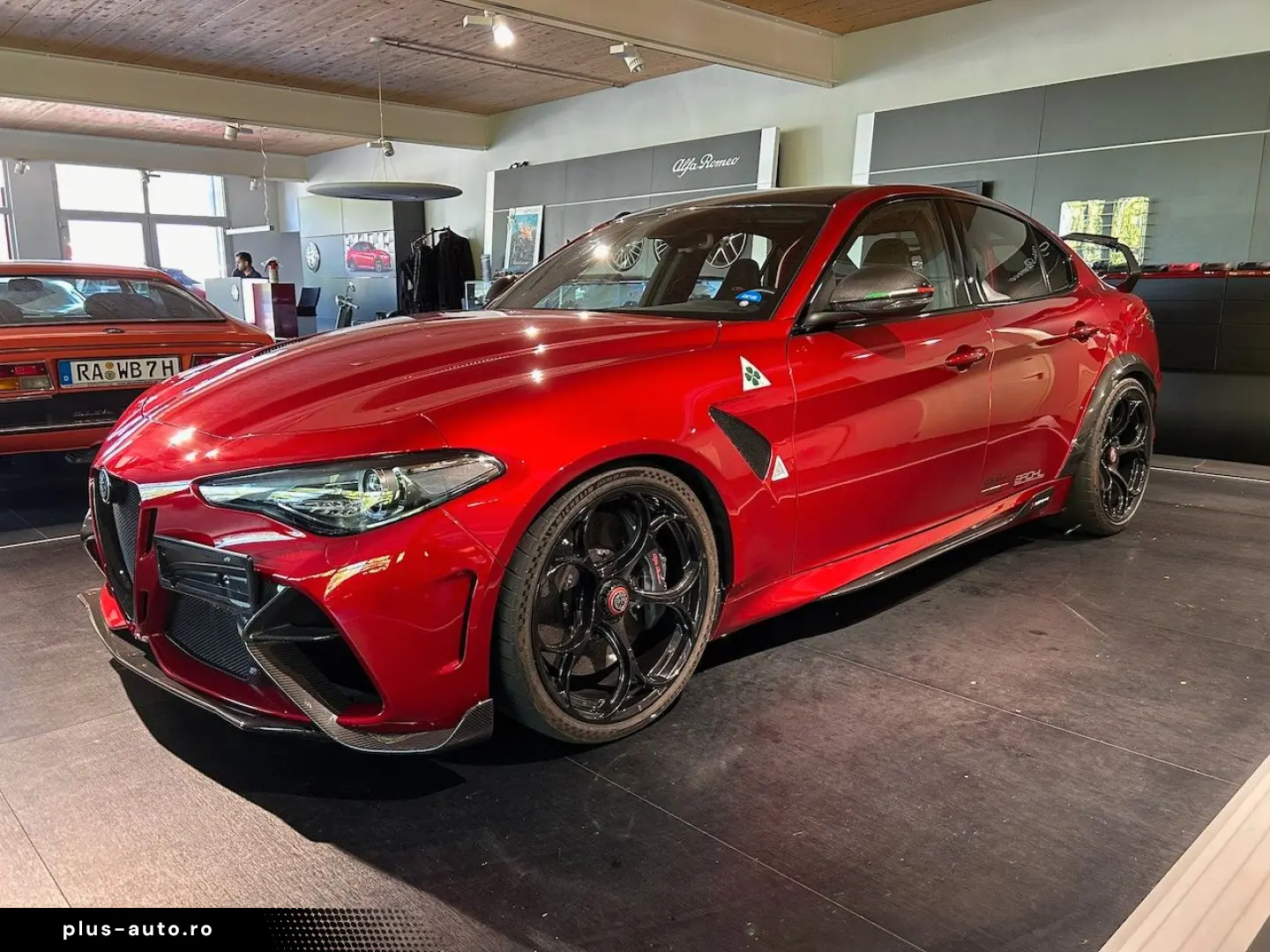Alfa Romeo Giulia GTA  exemplarul nr. 143 din 500 produse.