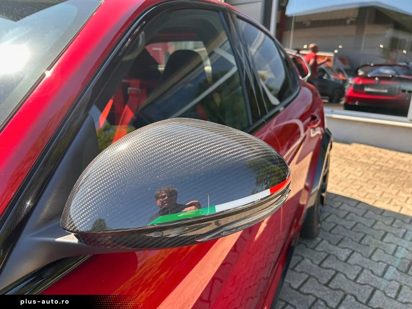Alfa Romeo Giulia GTA  exemplarul nr. 143 din 500 produse.