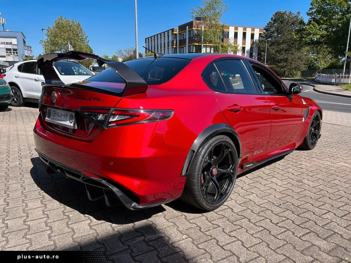 Alfa Romeo Giulia GTA  exemplarul nr. 143 din 500 produse.