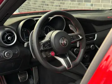 ALFA ROMEO Giulia Quadrifoglio GTAm - No. 333 500 - 1. Hd