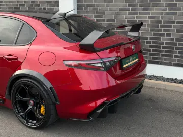 ALFA ROMEO Giulia Quadrifoglio GTAm - No. 333 500 - 1. Hd