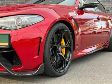 ALFA ROMEO Giulia Quadrifoglio GTAm - No. 333 500 - 1. Hd