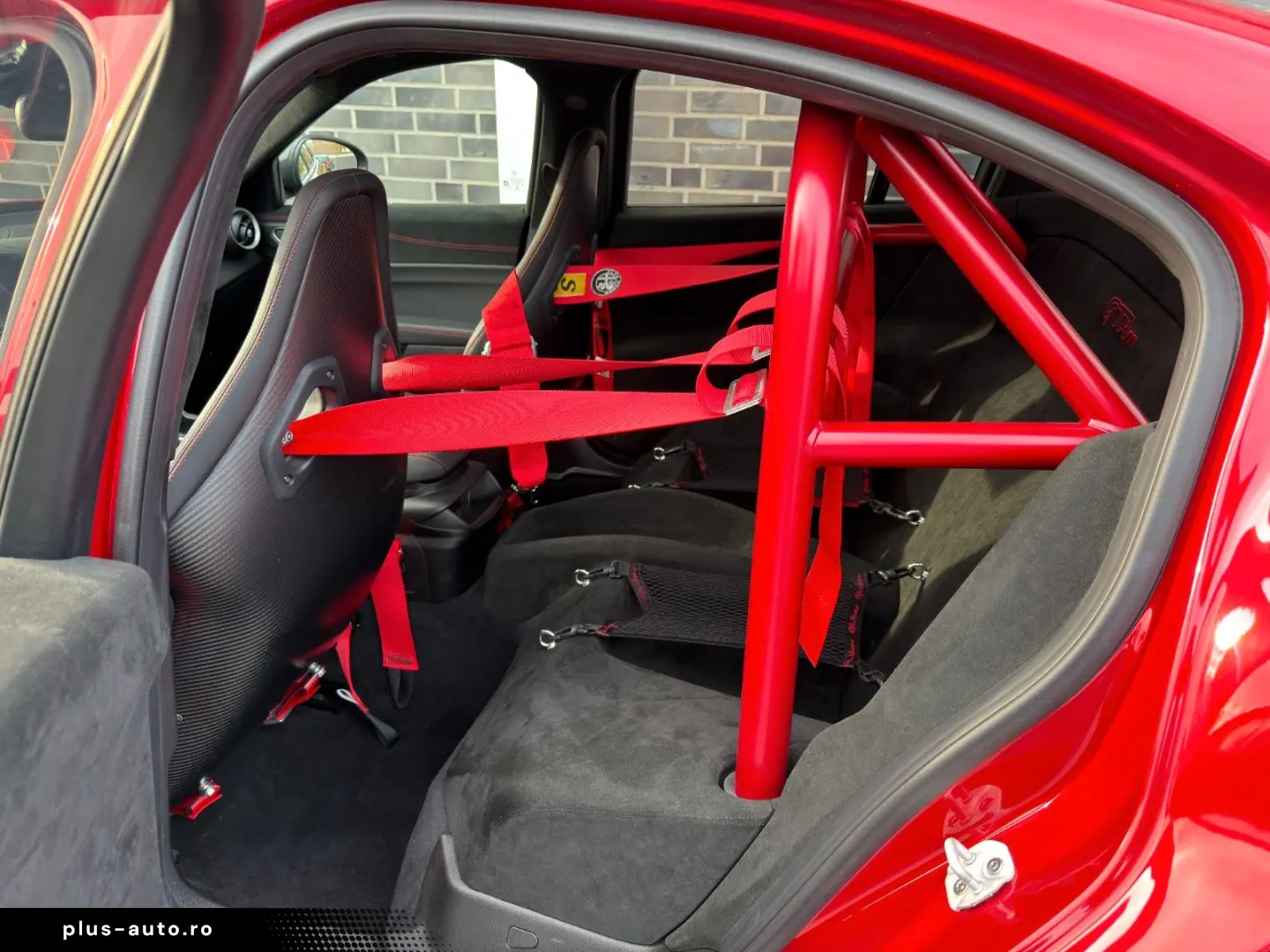 ALFA ROMEO Giulia Quadrifoglio GTAm - No. 333 500 - 1. Hd