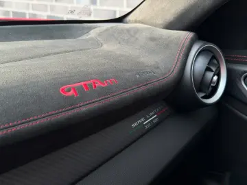 ALFA ROMEO Giulia Quadrifoglio GTAm - No. 333 500 - 1. Hd