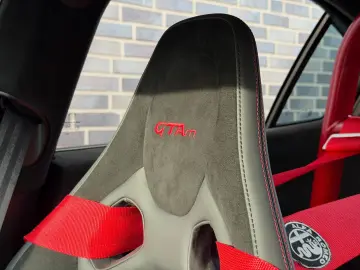 ALFA ROMEO Giulia Quadrifoglio GTAm - No. 333 500 - 1. Hd