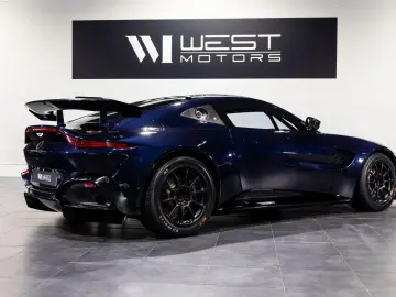 ASTON MARTIN GT4 AMR V8 4.0 510 Ch