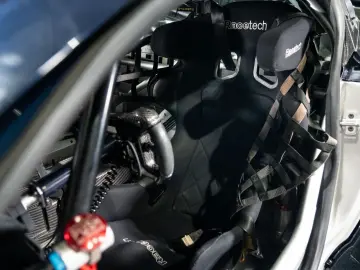 ASTON MARTIN GT4 AMR V8 4.0 510 Ch