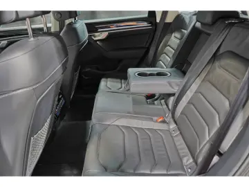 VW Touareg 3.0 TDI tiptronic 4M AHK Navi Kamera 19