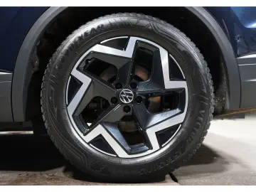 VW Touareg 3.0 TDI tiptronic 4M AHK Navi Kamera 19
