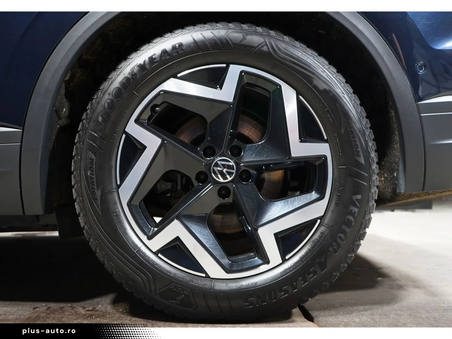 VW Touareg 3.0 TDI tiptronic 4M AHK Navi Kamera 19