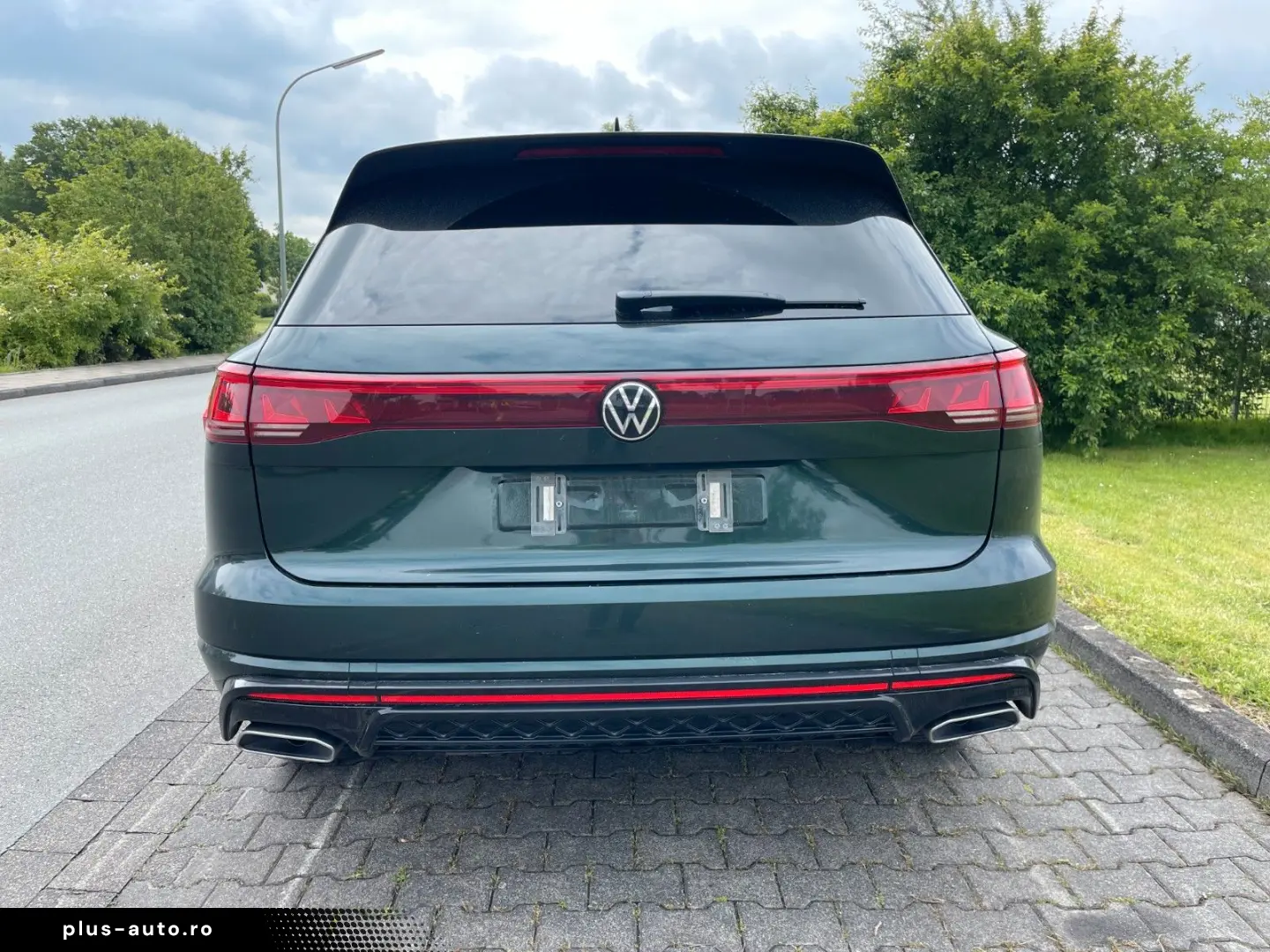 VW Touareg 3.0 TDI 170 kW 4Motion R-Line  Garantie