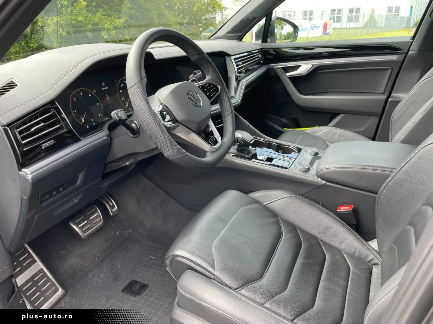 VW Touareg 3.0 TDI 170 kW 4Motion R-Line  Garantie