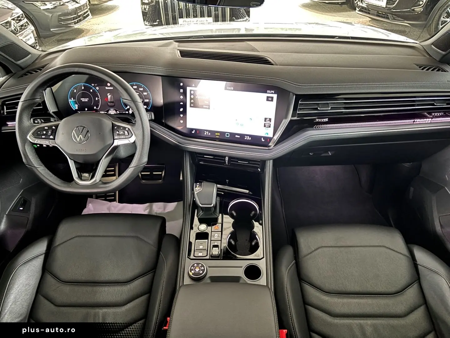 VW Touareg 3.0 TDI 4Motion R-Line ACC IQ.LIGHT PANO