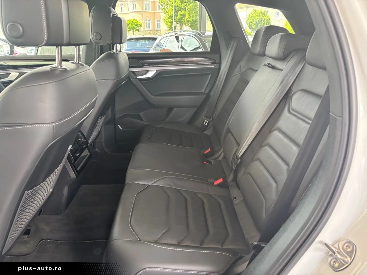 VW Touareg 3.0 TDI 4Motion R-Line ACC IQ.LIGHT PANO