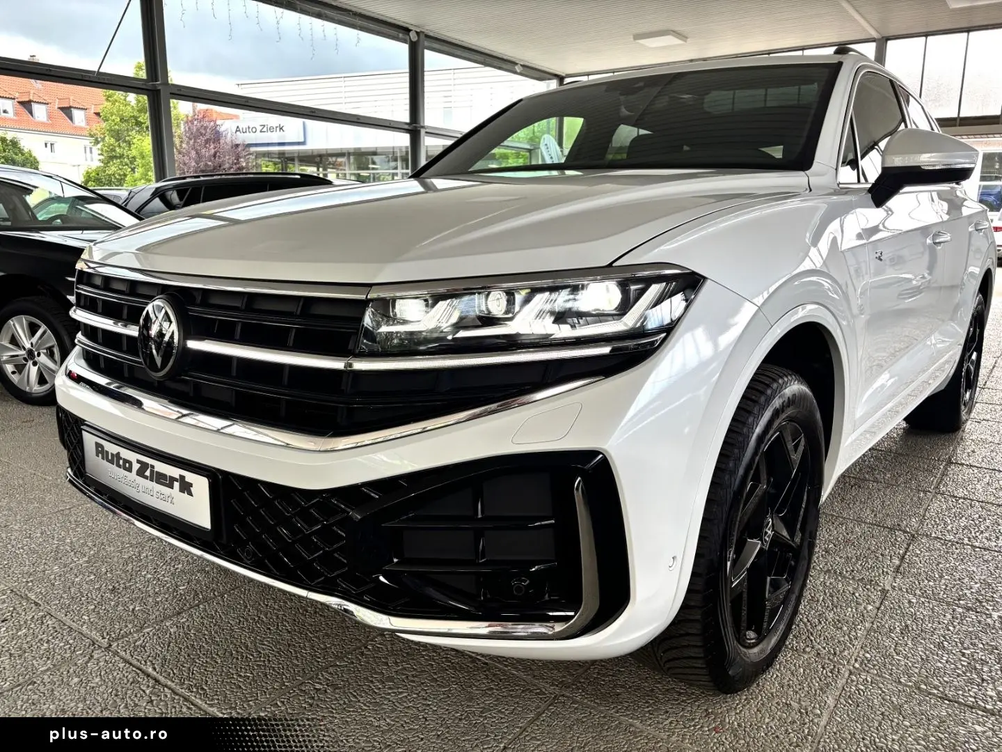VW Touareg 3.0 TDI 4Motion R-Line ACC IQ.LIGHT PANO