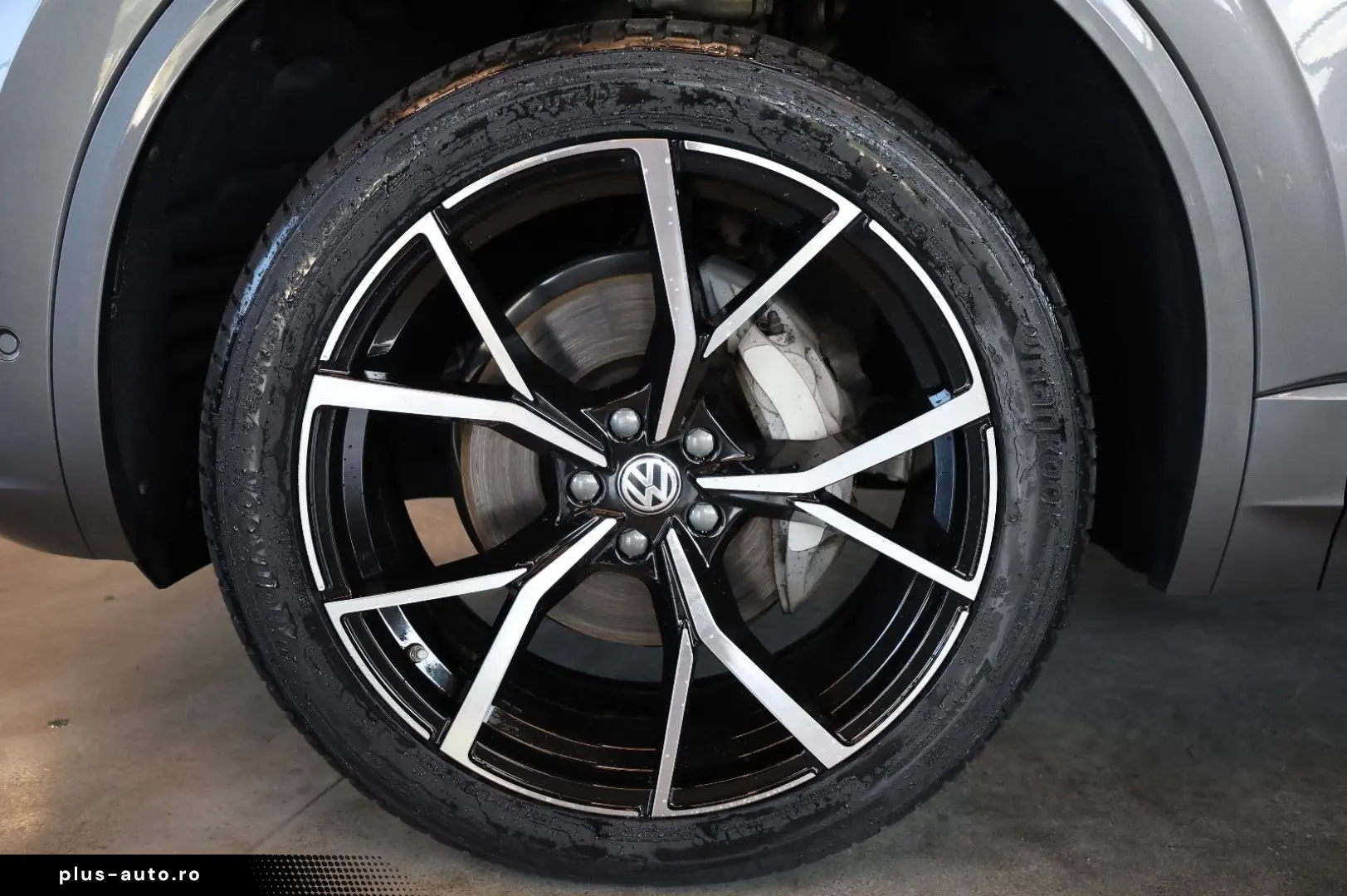 VW Touareg 3.0 TDI 4Motion R-Line