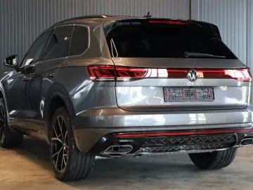 VW Touareg 3.0 TDI 4Motion R-Line