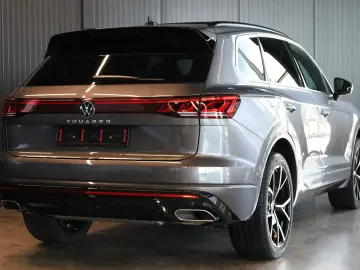 VW Touareg 3.0 TDI 4Motion R-Line