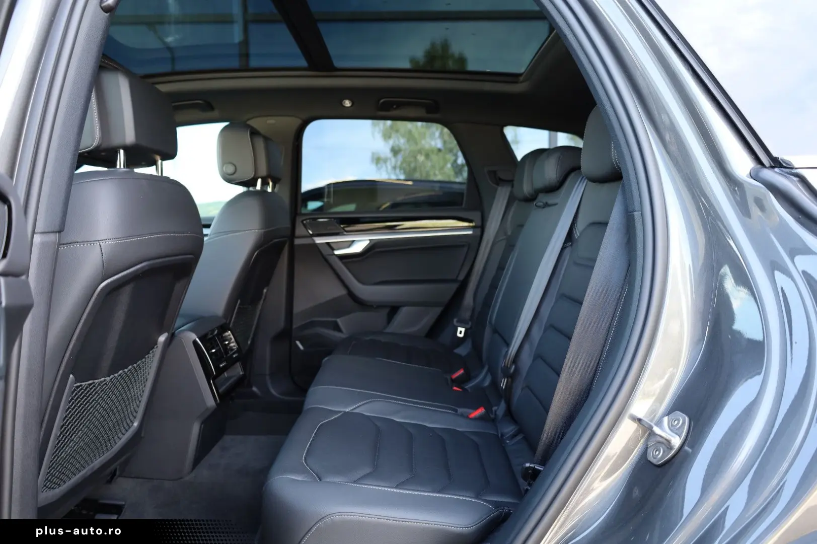 VW Touareg 3.0 TDI 4Motion R-Line