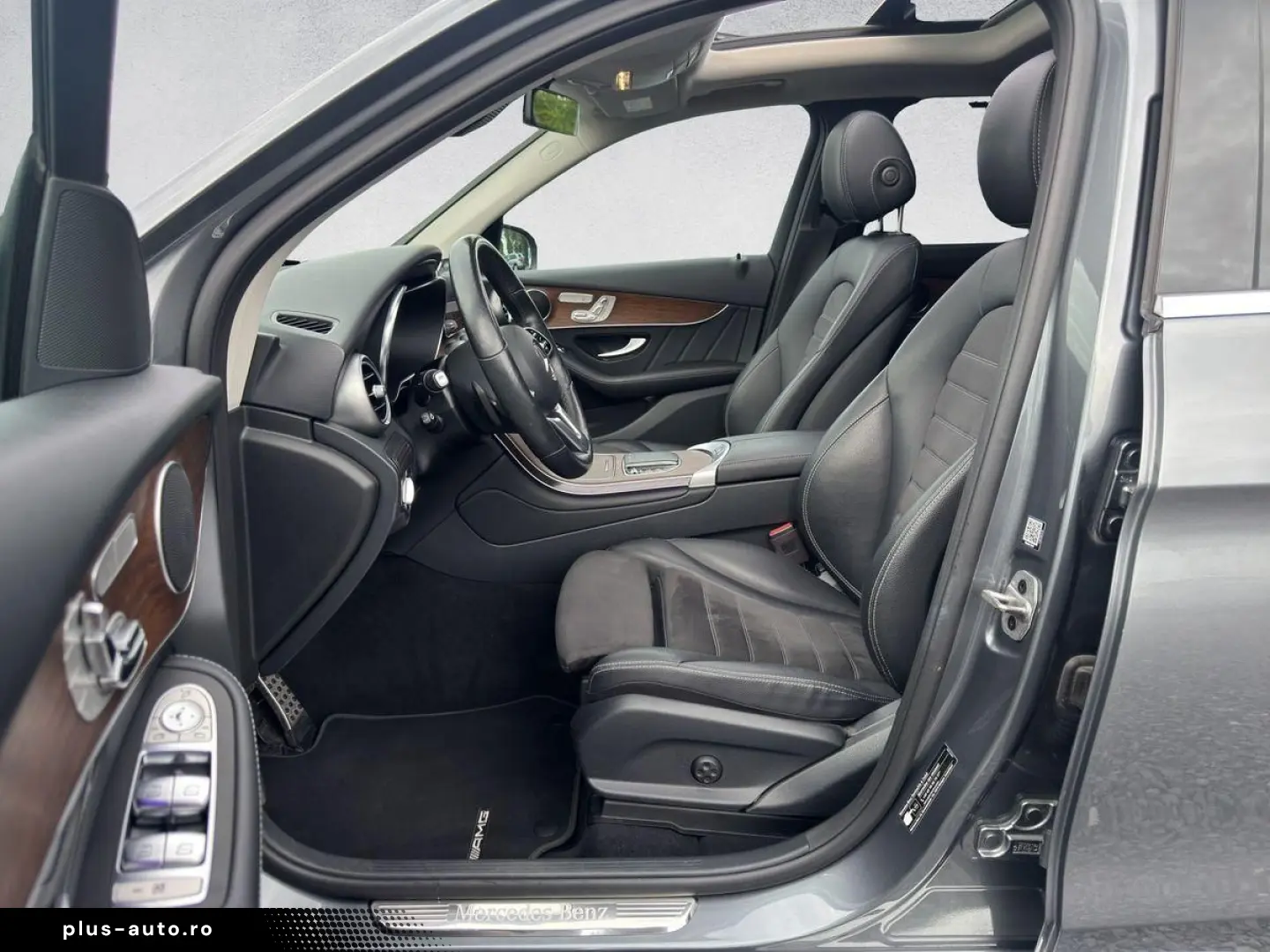 MERCEDES-BENZ GLC 300 de 4Matic AMG ILS Pano 360  AHK Memory