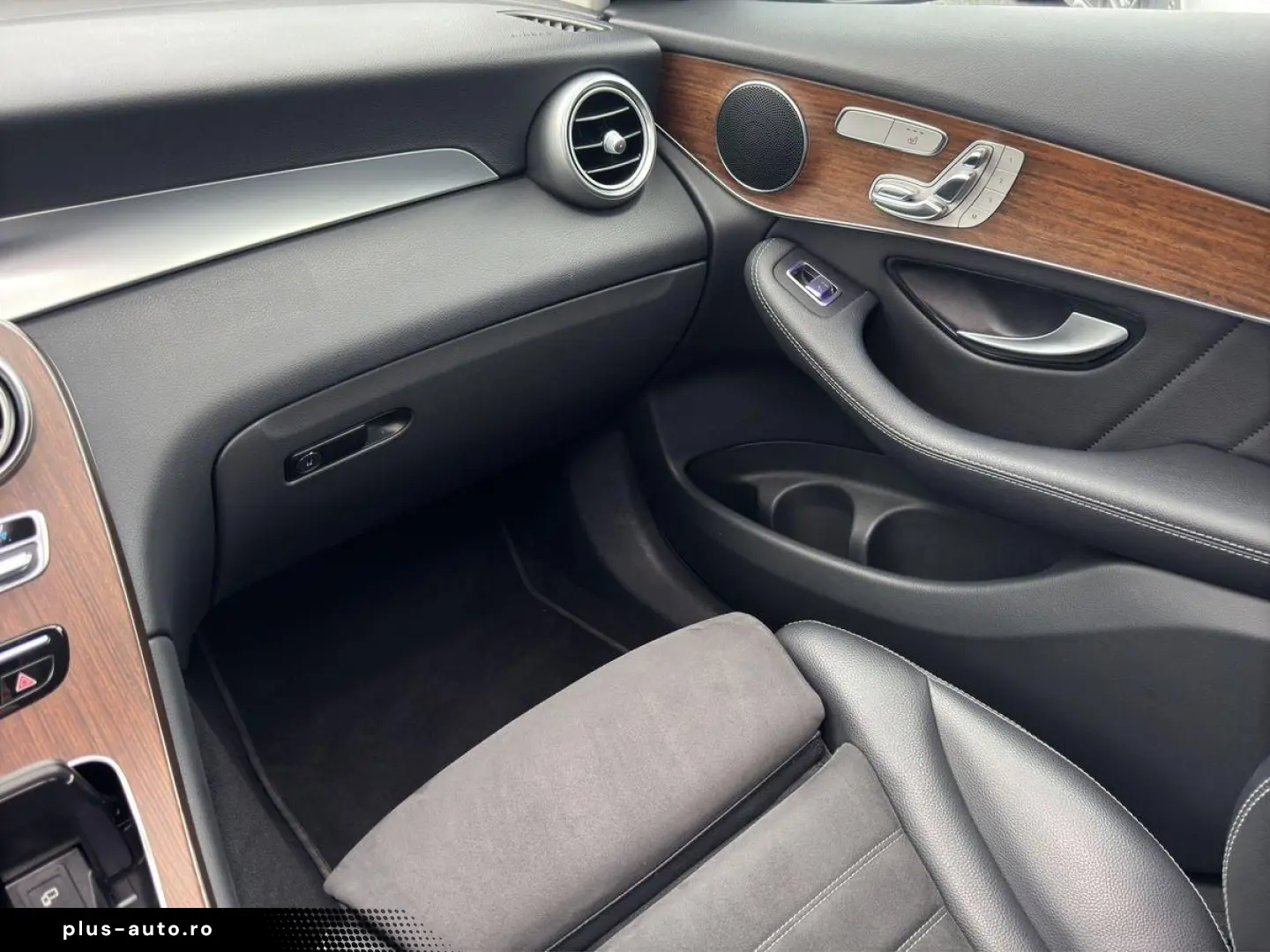 MERCEDES-BENZ GLC 300 de 4Matic AMG ILS Pano 360  AHK Memory