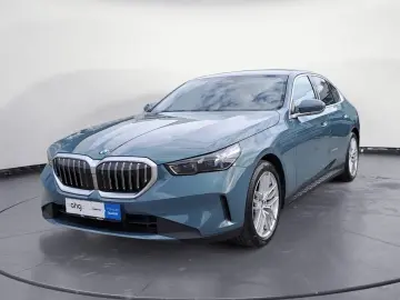 BMW 520i AHK Driving Assistant Plus Sitze elektrisch