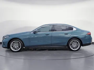 BMW 520i AHK Driving Assistant Plus Sitze elektrisch