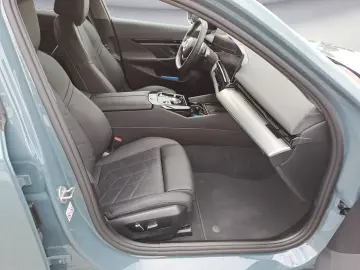 BMW 520i AHK Driving Assistant Plus Sitze elektrisch