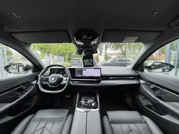 BMW 520i Limo Komfortsitze 360 AD-LED HuD Sitzklima