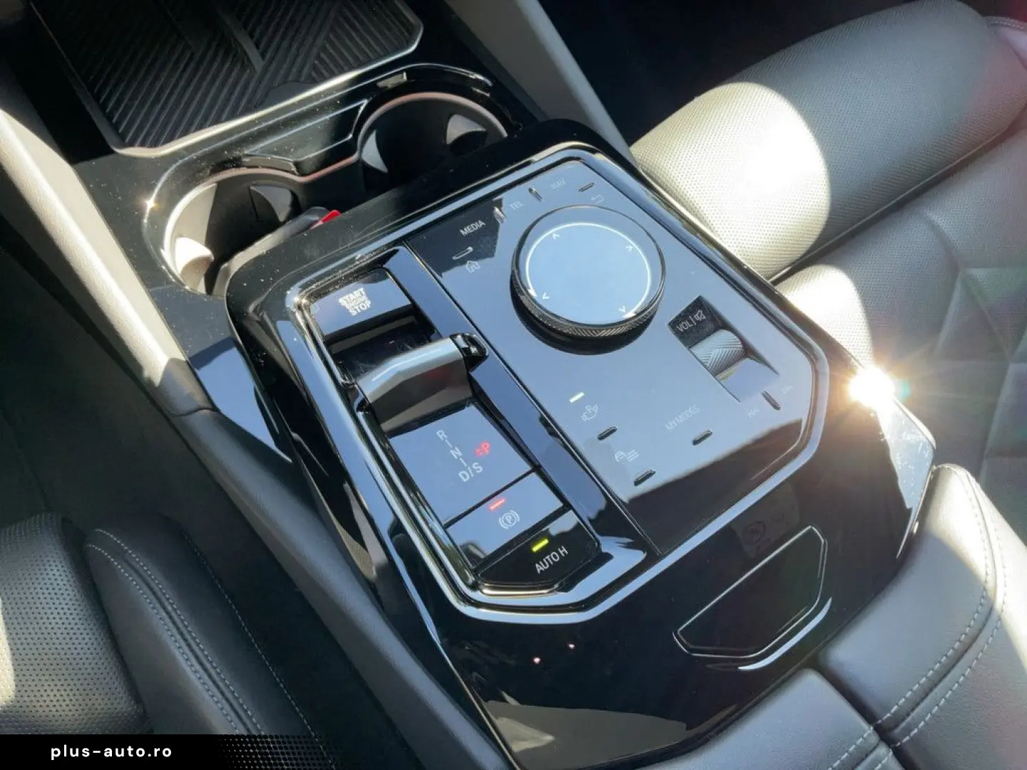 BMW 520i Lim. M-SPORT LED NAVI HUD 360  H K PDC 19