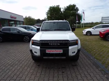 Toyota Land Cruiser PRADO Executive Cam 360