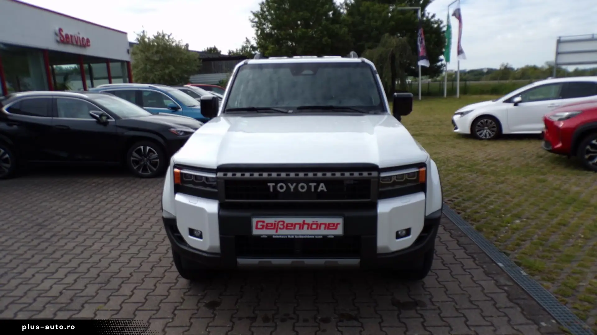 Toyota Land Cruiser PRADO Executive Cam 360