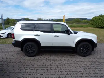 Toyota Land Cruiser PRADO Executive Cam 360