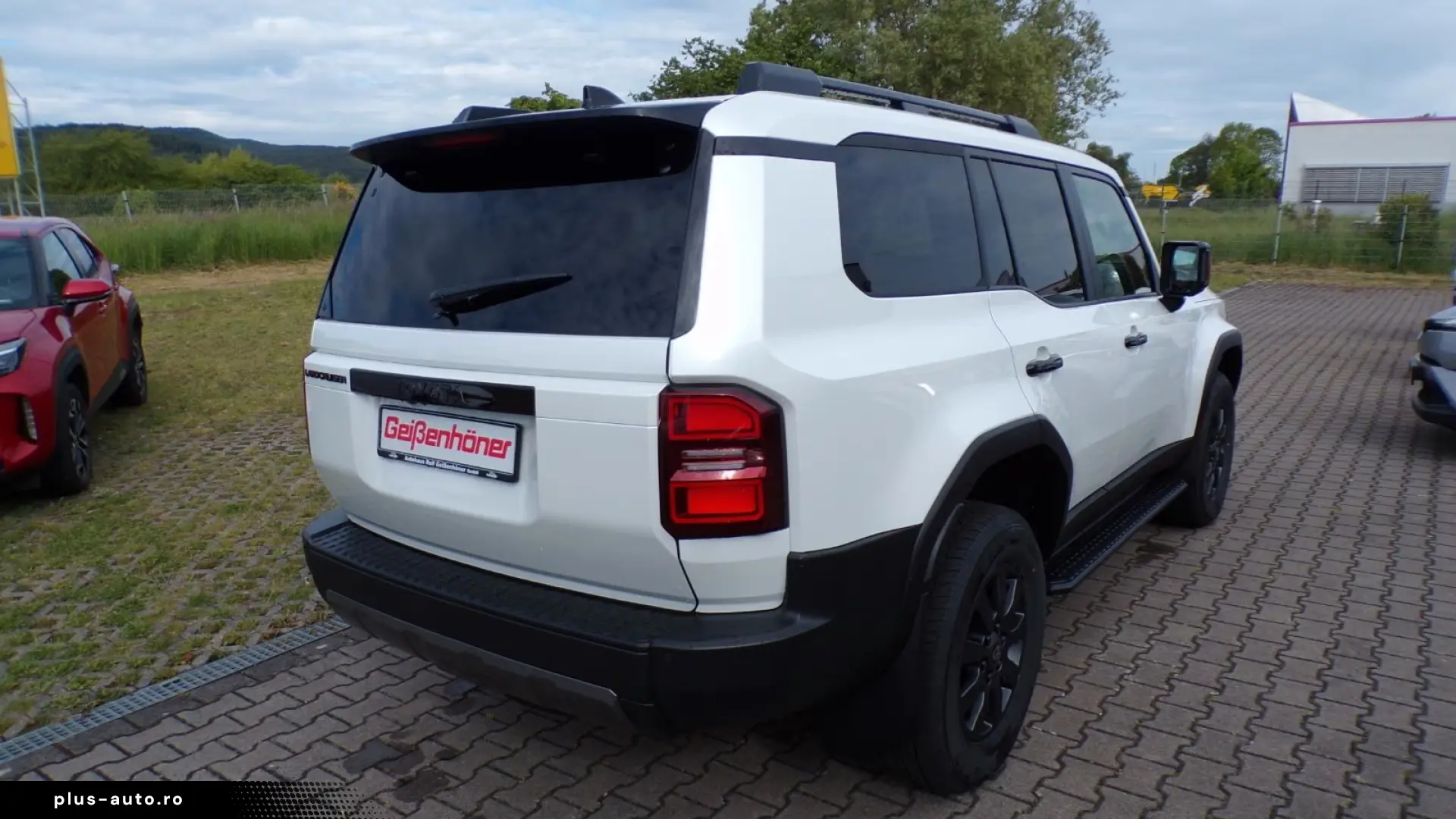 Toyota Land Cruiser PRADO Executive Cam 360