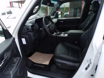 Toyota Land Cruiser PRADO Executive Cam 360