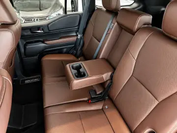 Toyota Land Cruiser LC 250 EXECUTIVE-BI-TONE