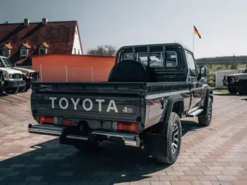 Toyota Land Cruiser 79 Single Cab 4x4