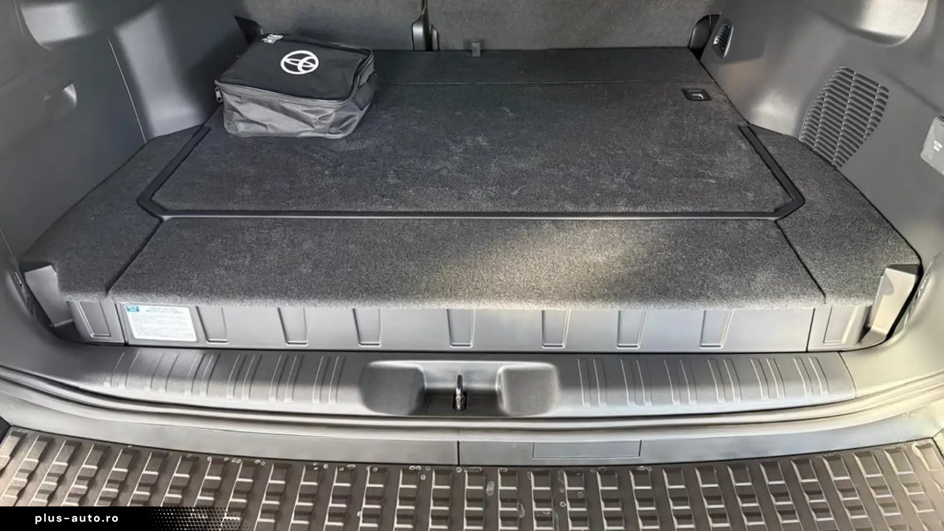 Toyota Land Cruiser LC 250 LOUNGE Pano HUD Ventilatie 360