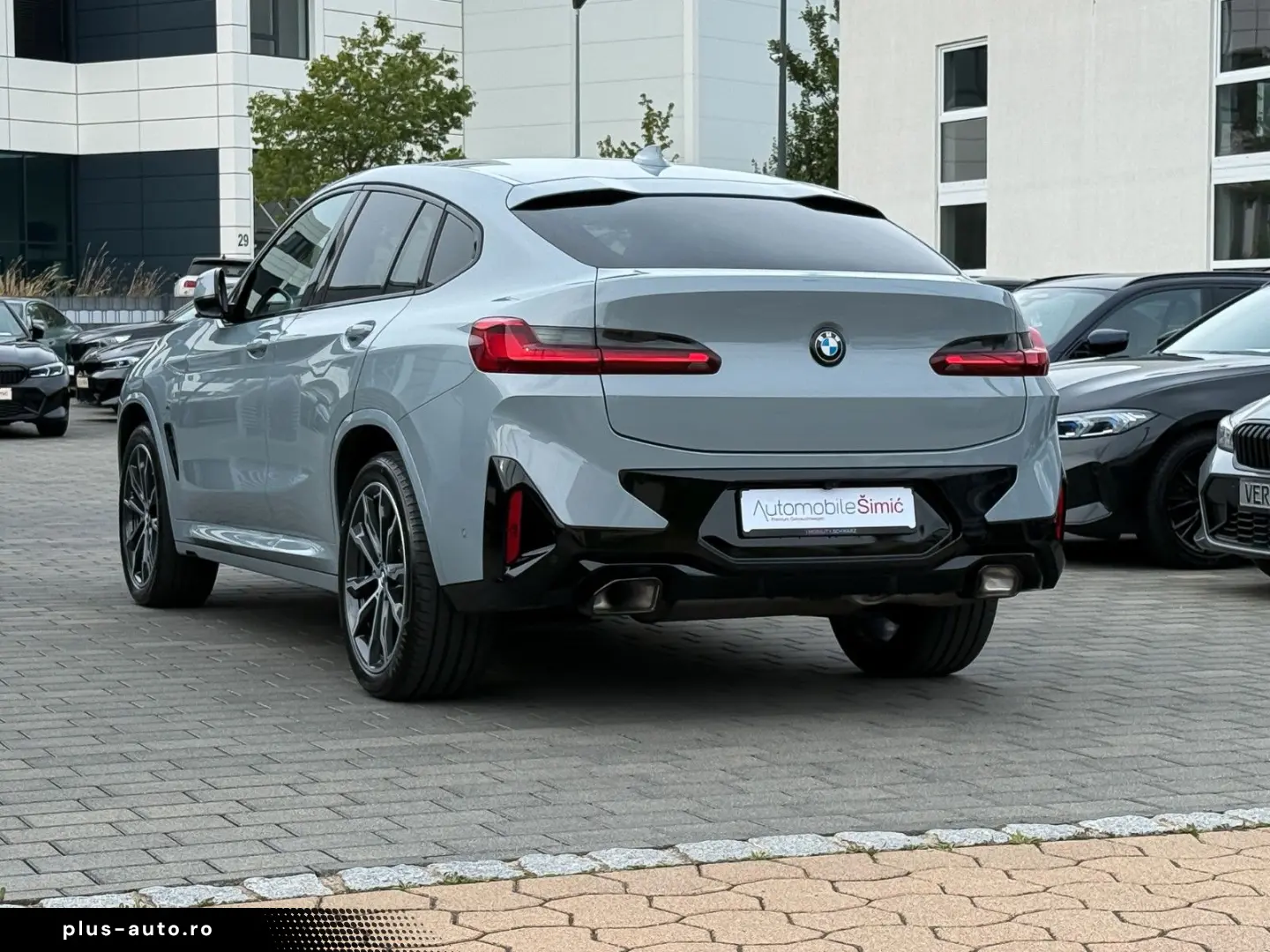 BMW X4 xD 30d M Sport HuD Laser Memory StHzg 20  AHK