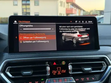 BMW X3 xD 20 i M Sport Laser Pano AHK HuD h k StHzg