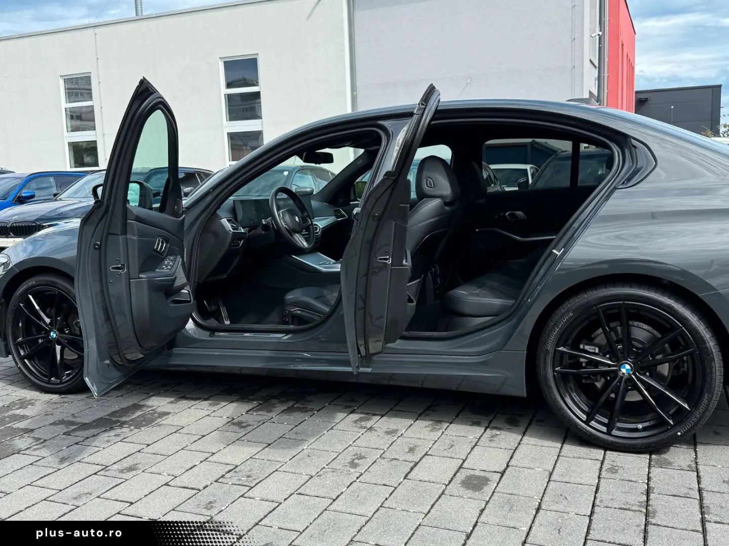 BMW 320d xD M Sport 19  ACC HuD h k  Ambiente StHzg