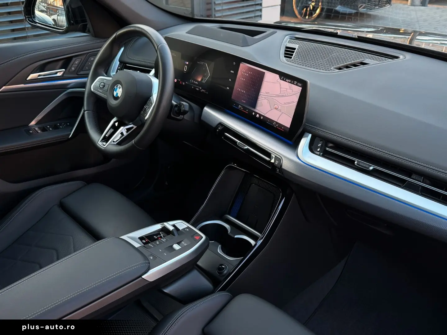 BMW X1 20 d xD M Sport AHK 20  hifi Pano HuD memory