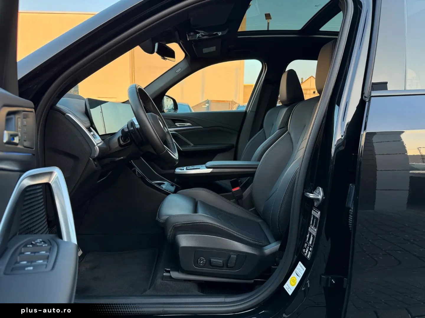 BMW X1 20 d xD M Sport AHK 20  hifi Pano HuD memory