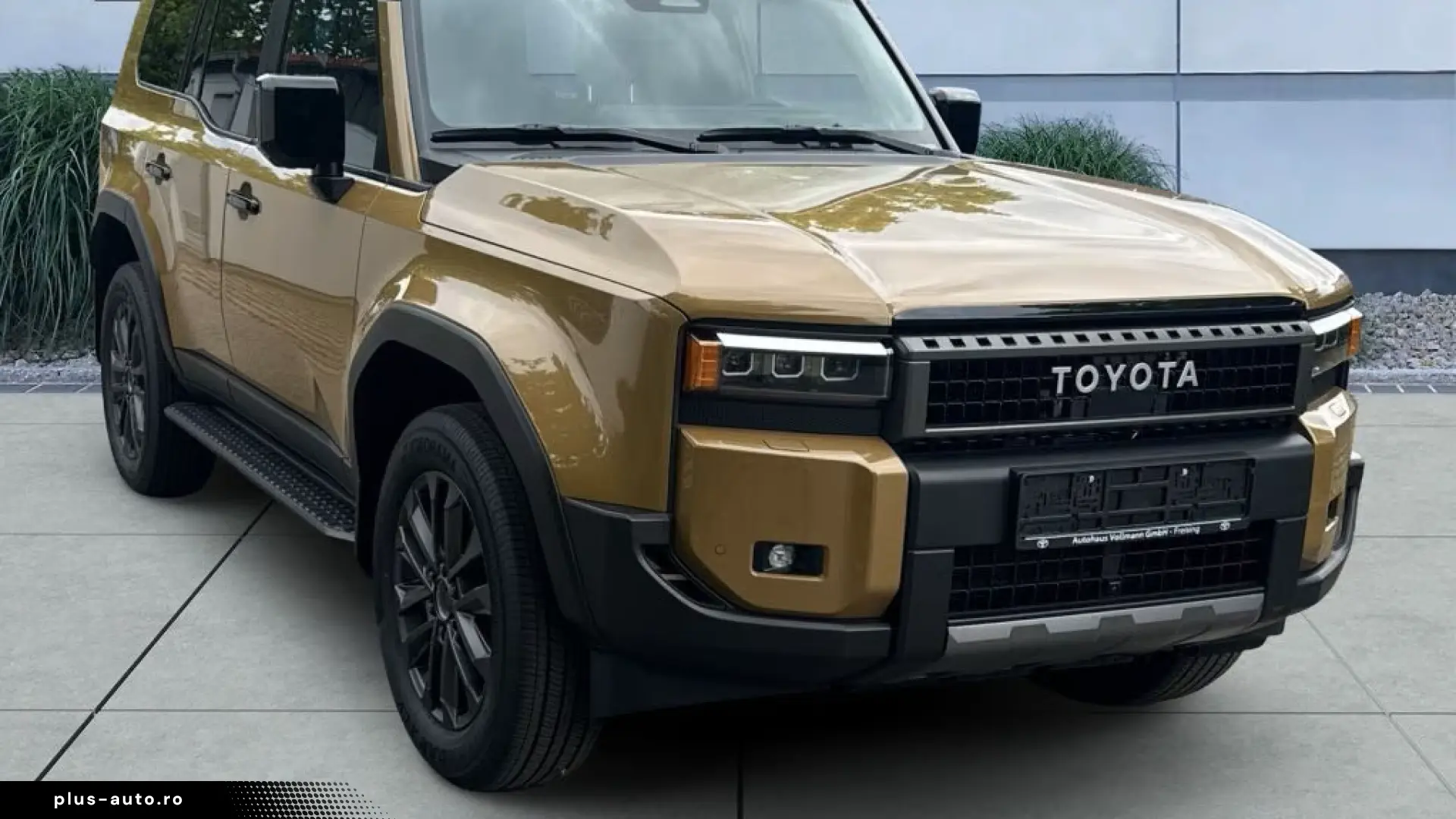 Toyota Land Cruiser 2.8 Mild-Hybrid Lounge Pano